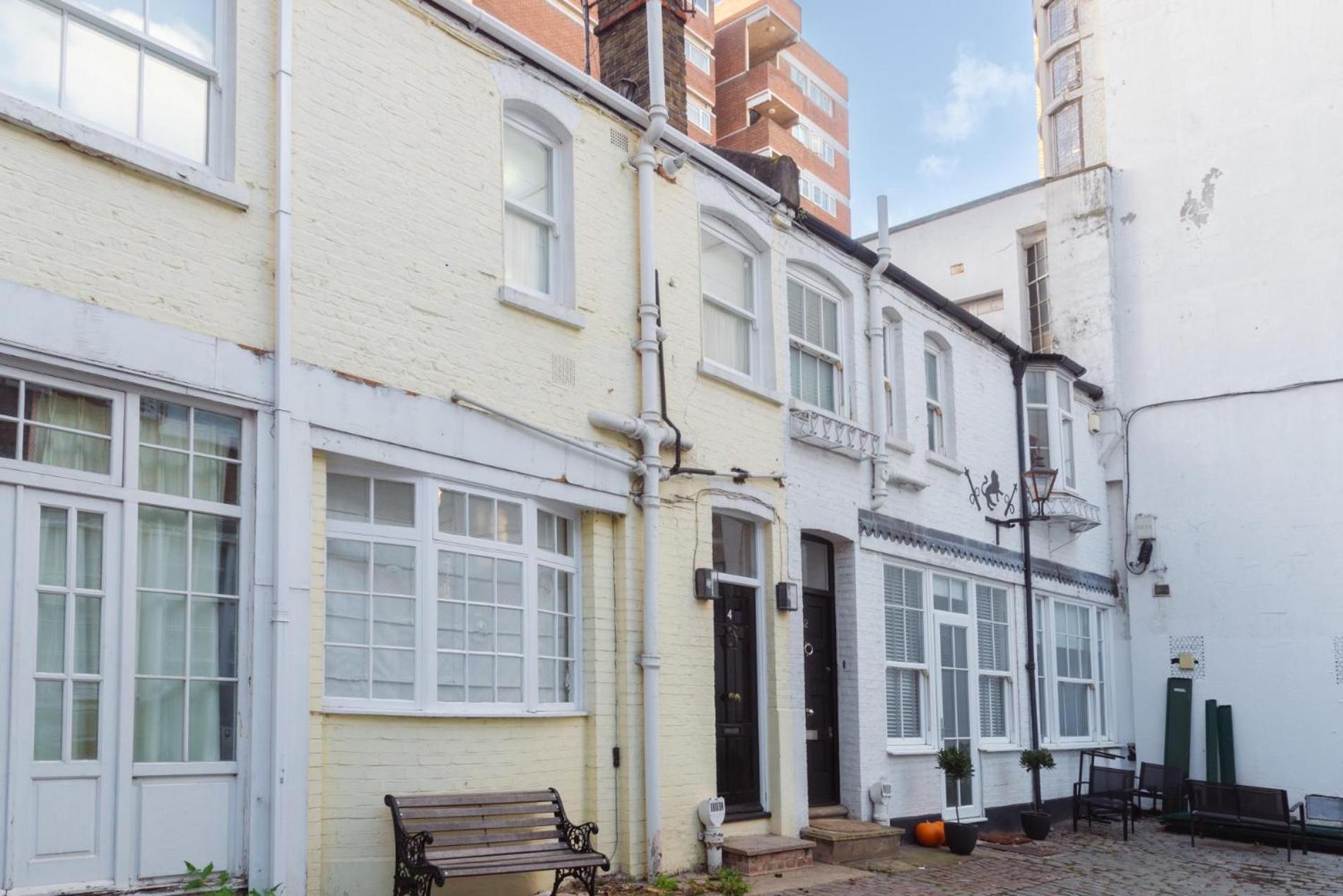 Traditional Treasure - 3 Bedroom By Hyde Park Apartamento