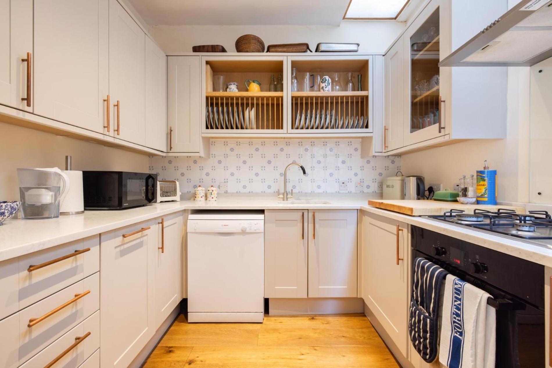Traditional Treasure - 3 Bedroom By Hyde Park Apartamento
